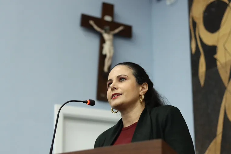 Dra. Erika Zanoni fala sobre Agosto Lilás e violência na Câmara de PG